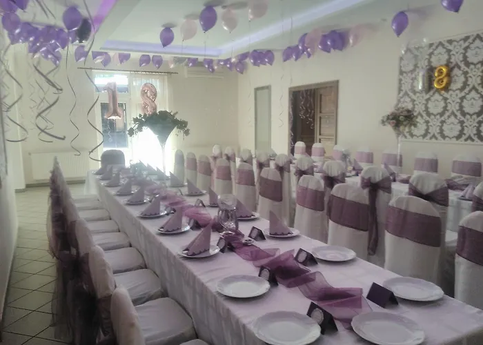 U Maxa Han/Misafirhane Niewierz